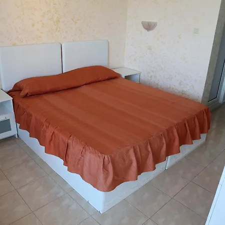 Affittacamere Къща За Гости Орозови